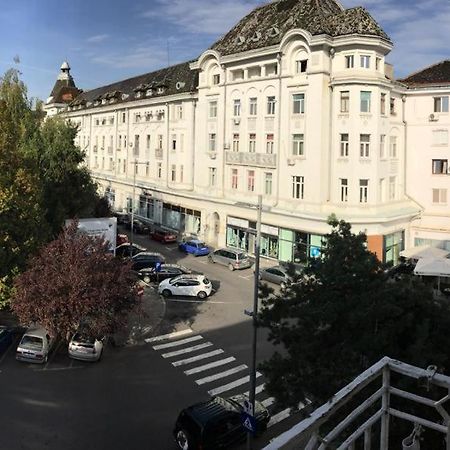 Old Town English Park Residence Craiova Extérieur photo